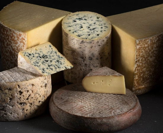 Le plateau des cinq fromages AOP
